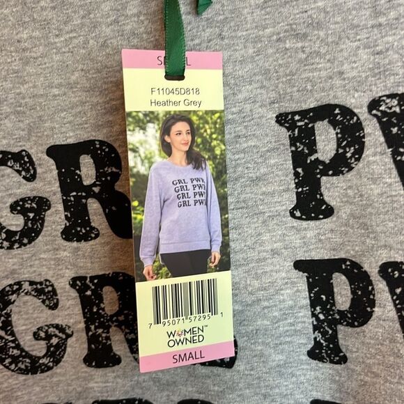 Green Tea Statement Girl Power Sweatshirt size small. NWT - Picture 6 of 8